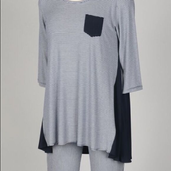 Comfy USA | Marilyn Tunic Bonnie Stripe & Navy | L - Picture 1 of 8